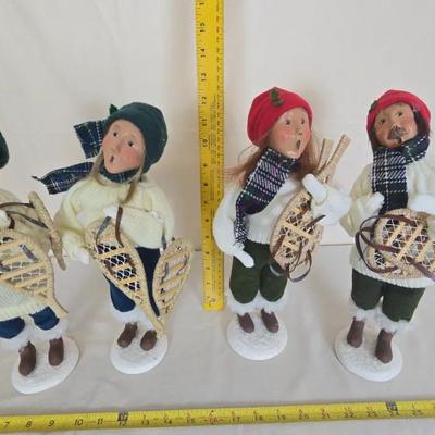 Buyer's choice carolers Set Of adults with snowshoes