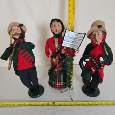 Trio Of Byers Choice Carolers With Music Stand