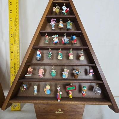 Hallmark Miniatures Wall Tree