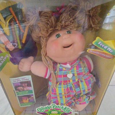 Cabbage Patch Kids (Snack time Kid)