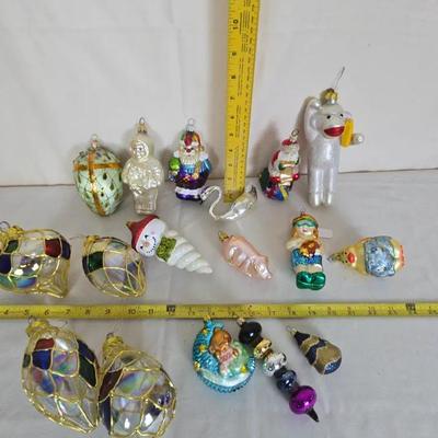 Lot Of Assorted Ornaments 
