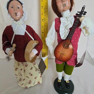 Balladeers, Williamsburg, Byers Choice Carolers 