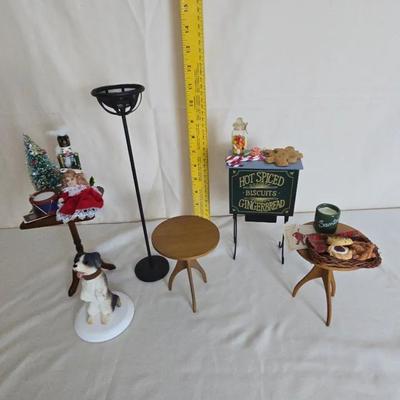 Byers Choice Carolers Large Grouping Of Accessories