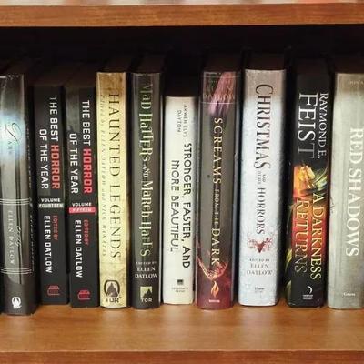 Collection of 22 Sci Fi Books Including Ellen Datlow