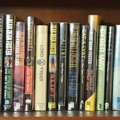 Collection of 24 Sci Fi Books Including Alan Dean Foster