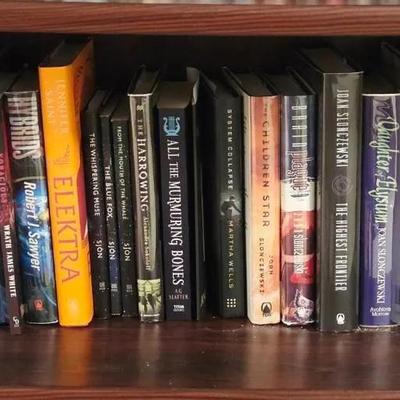 Collection of 32 Sci Fi Books Including Michael Marshall Smith
