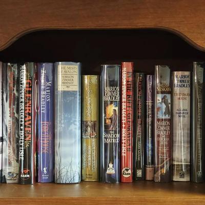 Collection of 15 Marion Zimmer Bradley Books