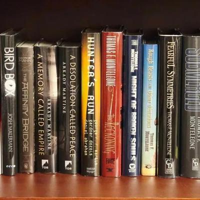 Collection of 25 Sci Fi Books Including Thomas F. Monteleone