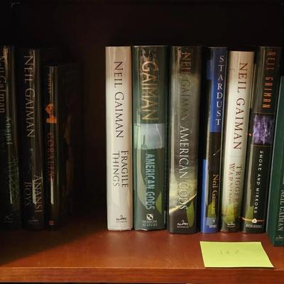 Collection of 11 Sci Fi Books Including Neil Gaiman