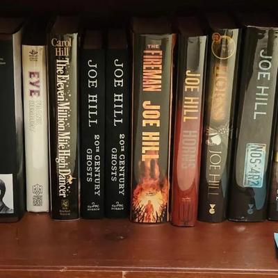 Collection of 15 Sci Fi Books Including Joe Hill