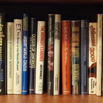 Collection of 23 Sci Fi Books Including William Kotzwinkle