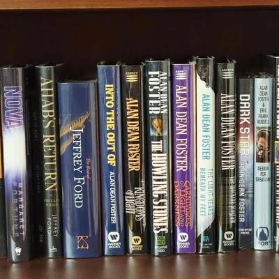 Collection of 24 Sci Fi Books Including Alan Dean Foster