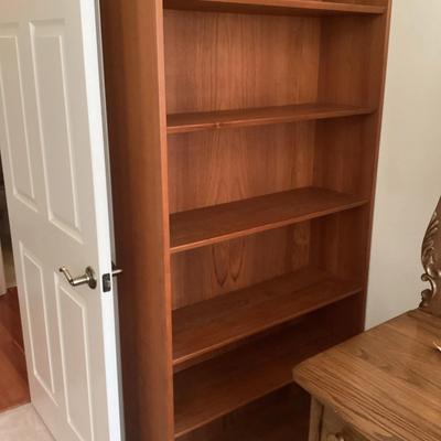 6 Shelf Adjustable Wooden Bookcase 