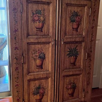 Vintage Painted Wooden Cabinet With 3 Shelves
