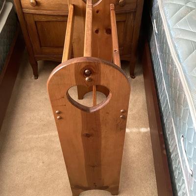 Wooden Heart Cut-Out Blanket Rail