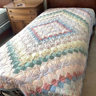 Vintage Arch Quilts “Around The World “ 2