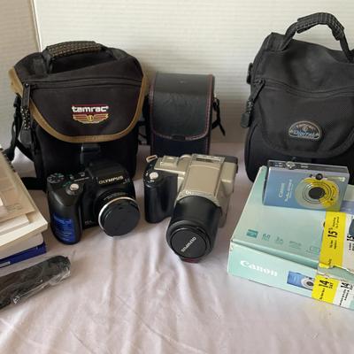 Digital Cameras & Accessories