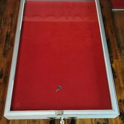 Locking Display Case with Two Keys By AllState MFG. Co. #2