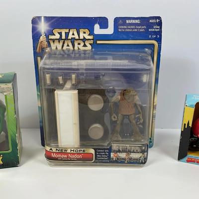HULK, Spider Man & Momaw Nadon NOS Action Figures 