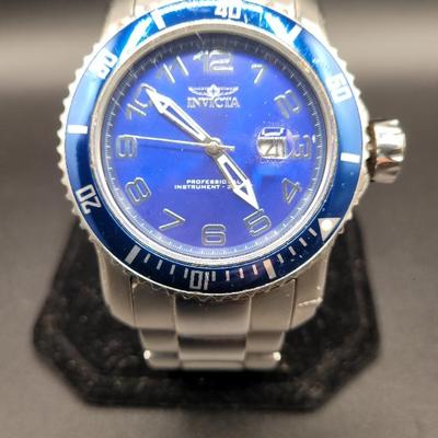 Invicta Men's Pro Diver Quartz Watch, Model 15073
