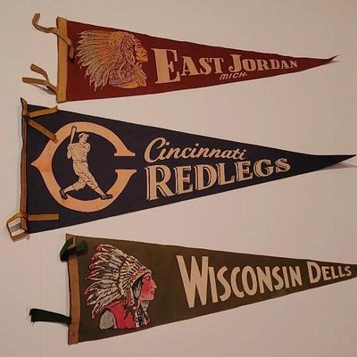 50s Baseball, Cincinnati Redlegs, Wisconsin Dells, & East Jordan Michigan Pennants 