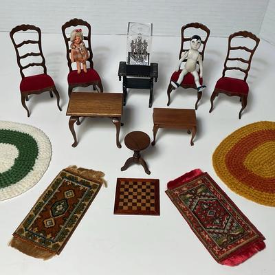 Dollhouse Furniture And Accessories 
