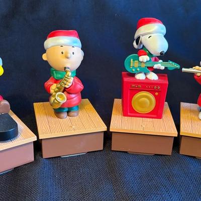 Four Hallmark Peanuts Wireless Band Figurines- 2011