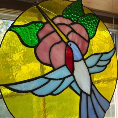 10” Round Stained Glass Hummingbird 