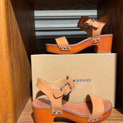 Sale Photo Thumbnail #66