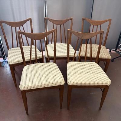 5 mcm keller manufacturing dining chairs