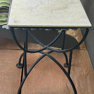 Accent table stone top with metal base