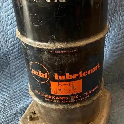 Mbi lubricant barrel on wheels