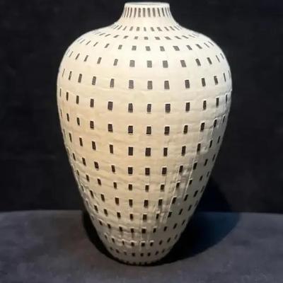 Signed leslie thompson incised black white art pottery vase