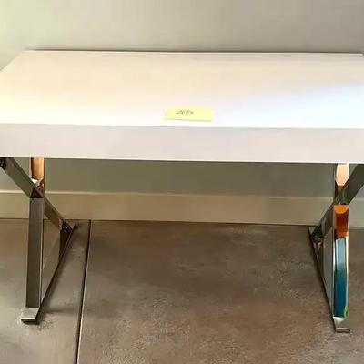 White high gloss accent table or bar