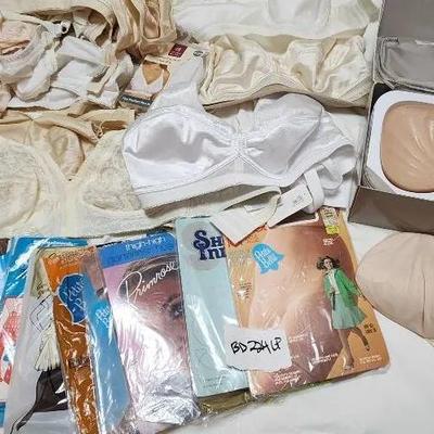 Vintage Ladies Bras, Stockings & Breastform
