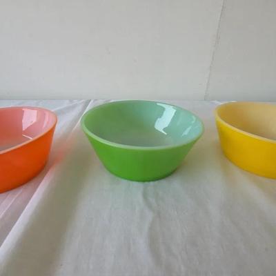 Vintage 60s Fire King Small Bowls. Set Of 3