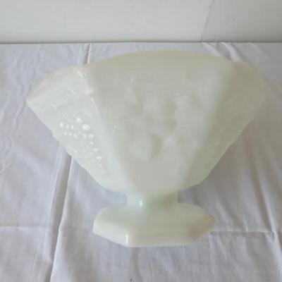 Harvest Grapes Milk Glass Fruit