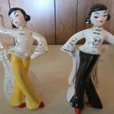 vintage Ser Of Lefton figurines from Japan 5" Tall