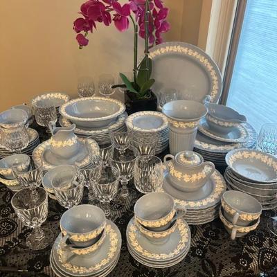 Wedgewood "Embossed Queensware" Dish Set