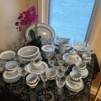 Wedgewood "Embossed Queensware" Dish Set