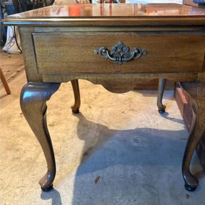 end table $42
22 X 26 X 23"
