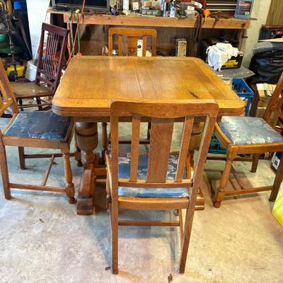 antique pub table and 4 chairs $289
36" square X 30"
with 2 leaves 60"