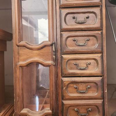 Sale Photo Thumbnail #38