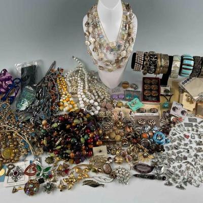 Sale Photo Thumbnail #162