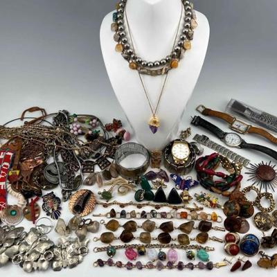 Sale Photo Thumbnail #157