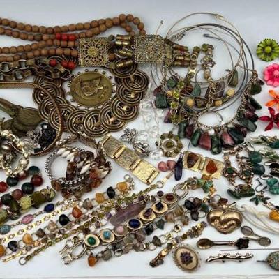 Sale Photo Thumbnail #156