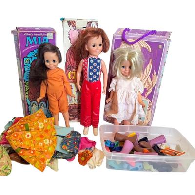 Ideal Velvet Mia, Crissy, & Crissy’s Cousin Dolls W Accesories