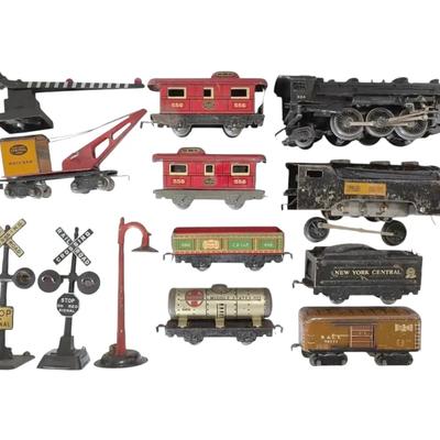 Vintage Marx Commodore Vanderbilt, Lionel 'O' Gauge Locomotive Train, Tracks & More