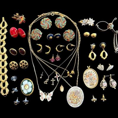 Gold Toned Necklaces, Earrings, & Pendants - Monet, Sarah Coventry, Reed & Barton, And More