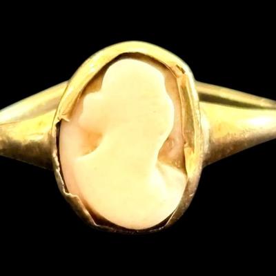 Dainty 10k Cameo Ring - Size 5.5 - Needs Repair! (1.12g)